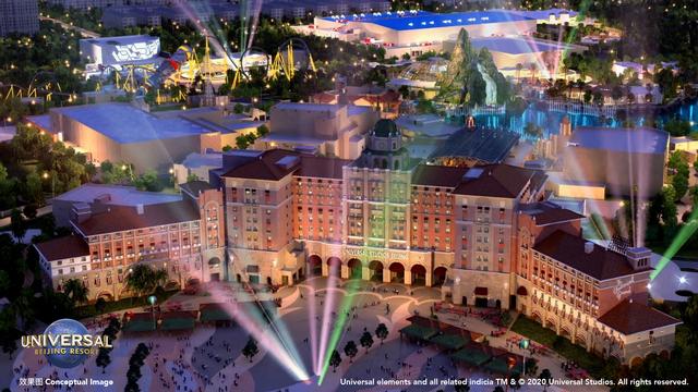 Universal Studios Grand Hotel photo, from ThemeParkInsider.com